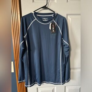 NWT Medium Men’s long sleeve beach shirt SPF 50+